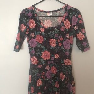 LuLaRoe floral Nicole size small